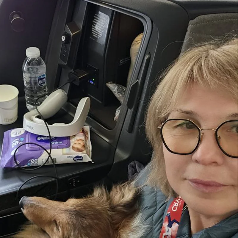 Лидия и Кай — перелёт Чили → Россия (в салоне)